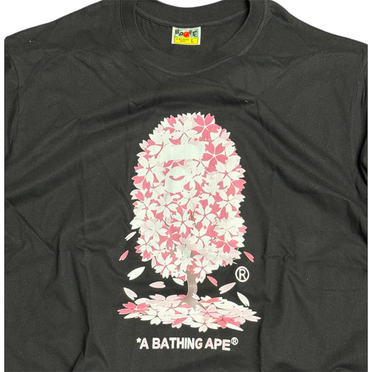 "A bathing ape" t-shirt